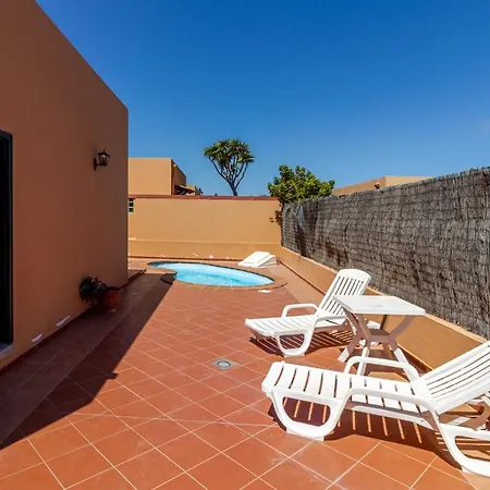 Flatguest Poleo Villa